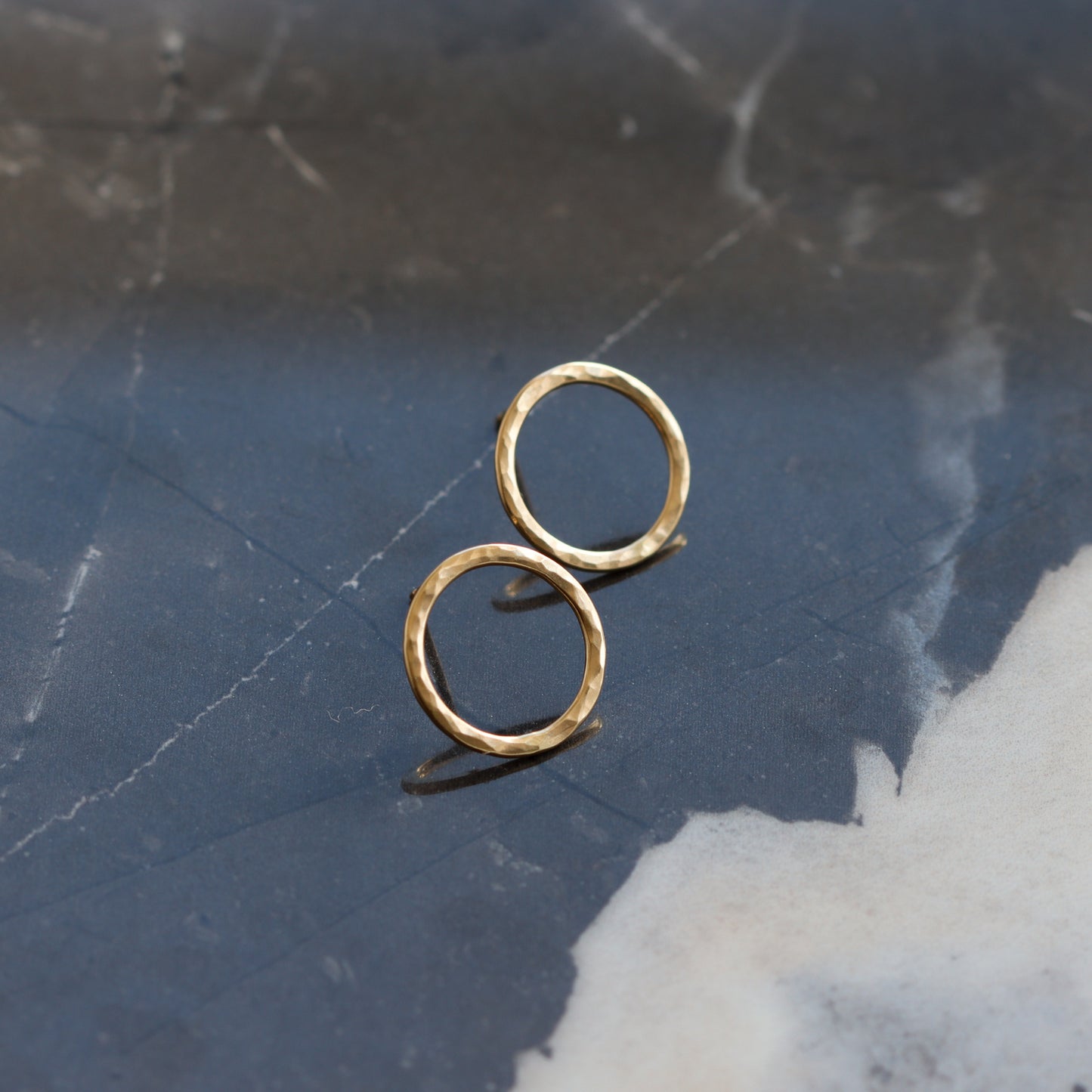 Simple Classic Circle Earrings - 14KY, Petite-stud earrings-Blue Hour Designs
