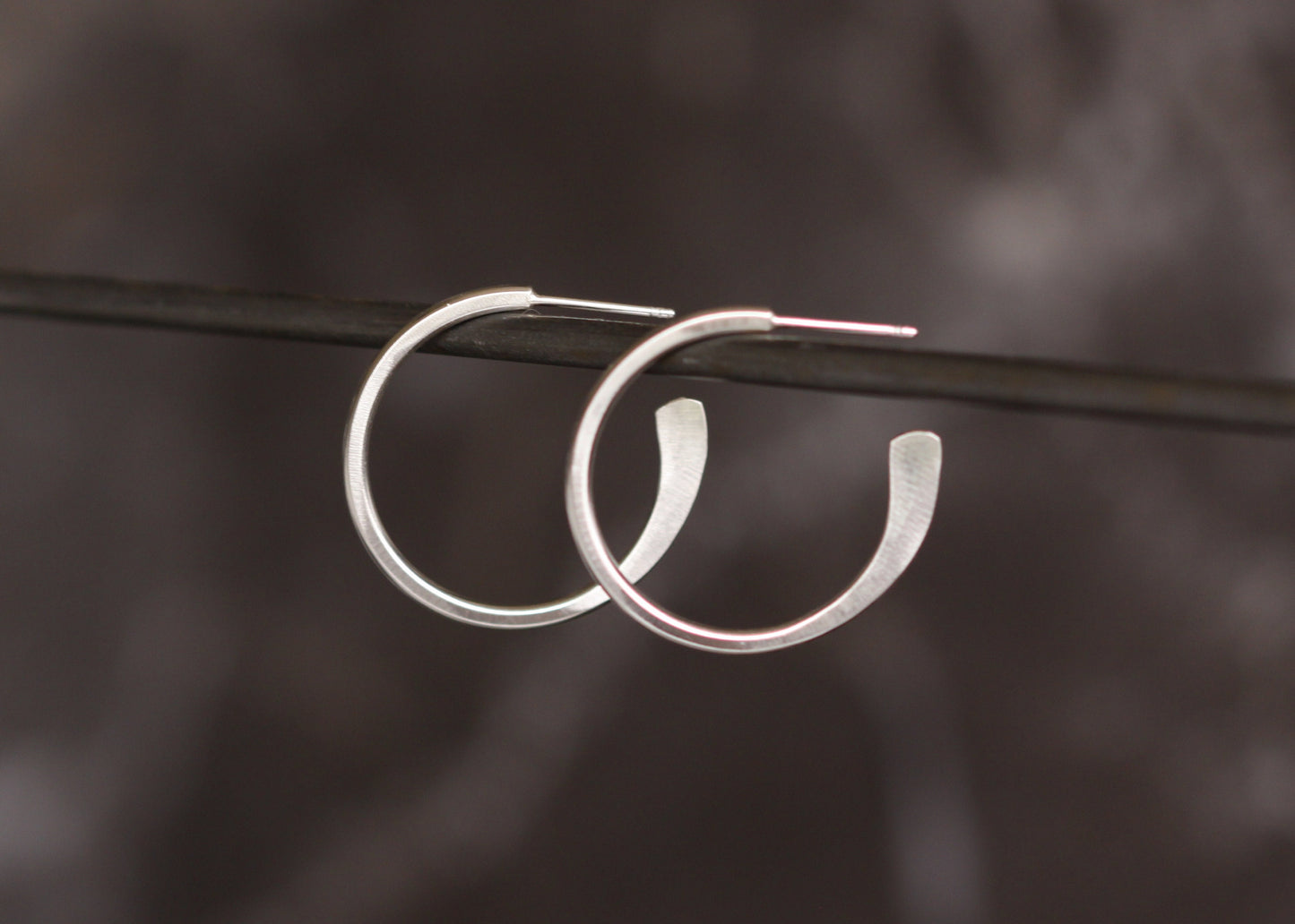 Hammered Tail Hoops - Small