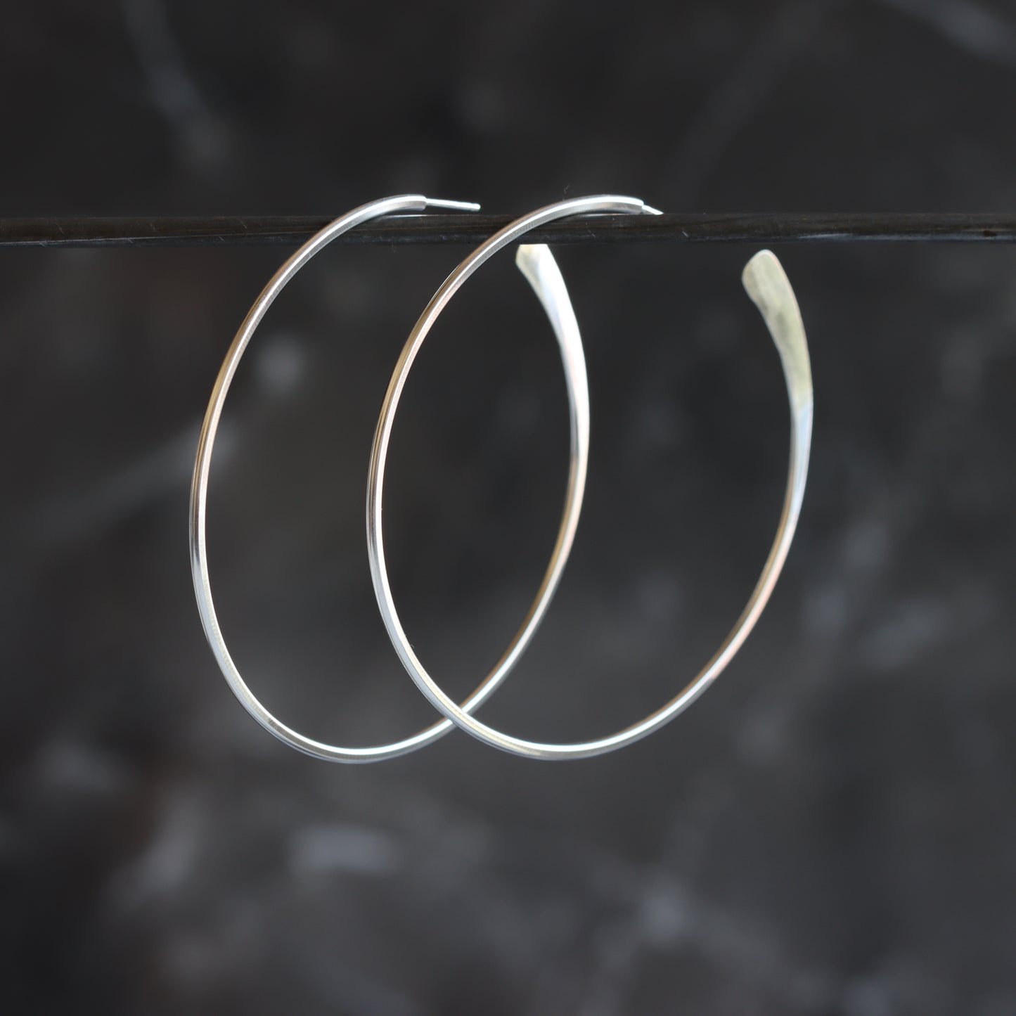 Hammered Tail Hoops - Large