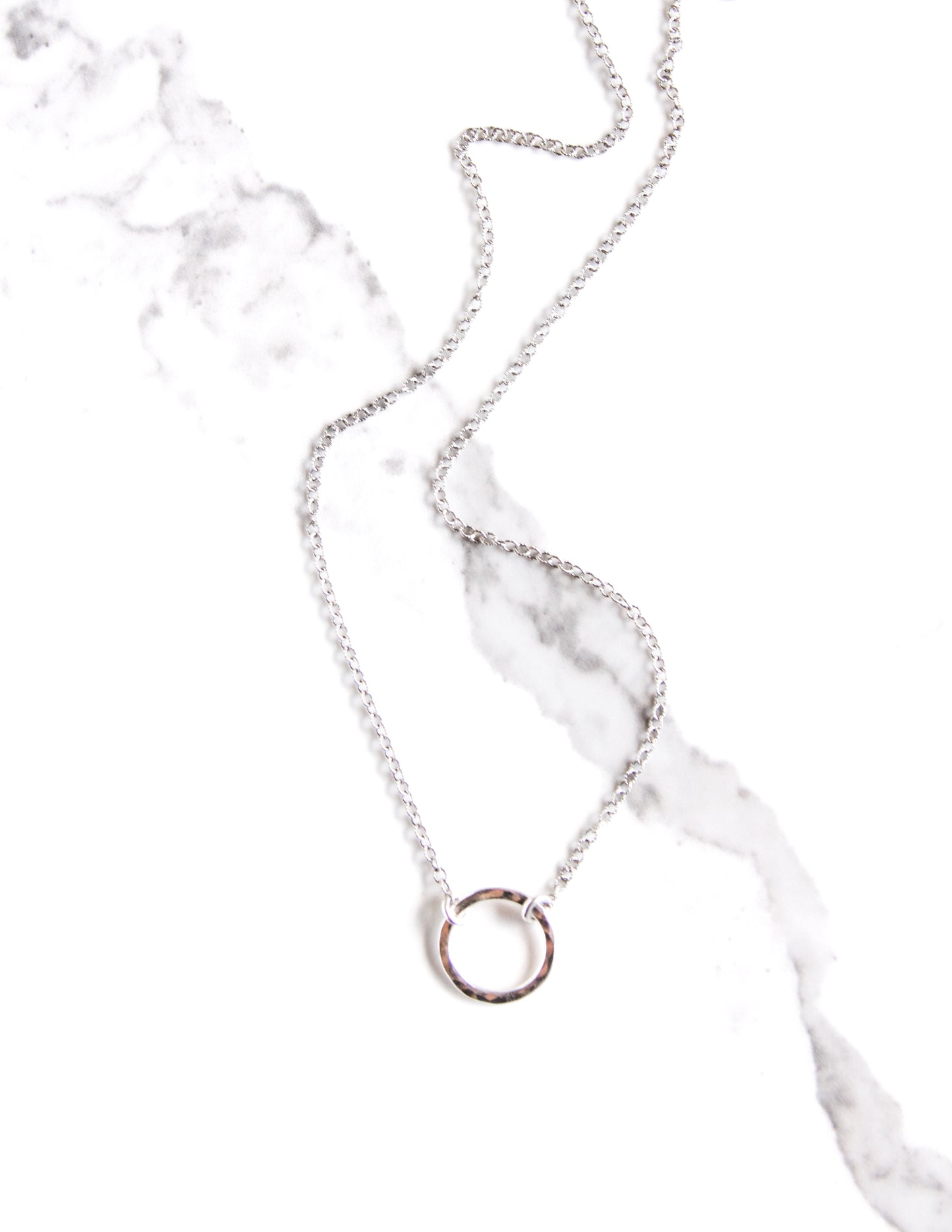 Simple Classic Circle Necklace - Petite