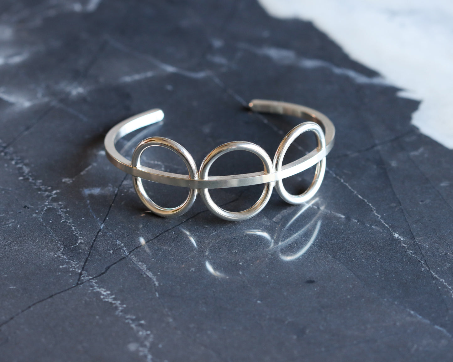 Acoustic Cuff