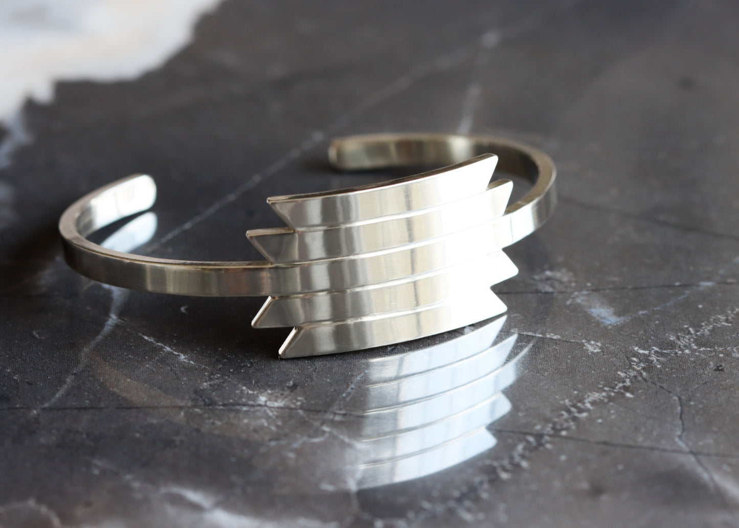 Lantern Cuff