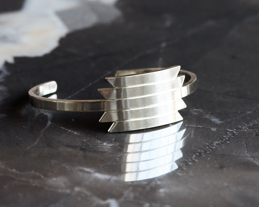 Lantern Cuff