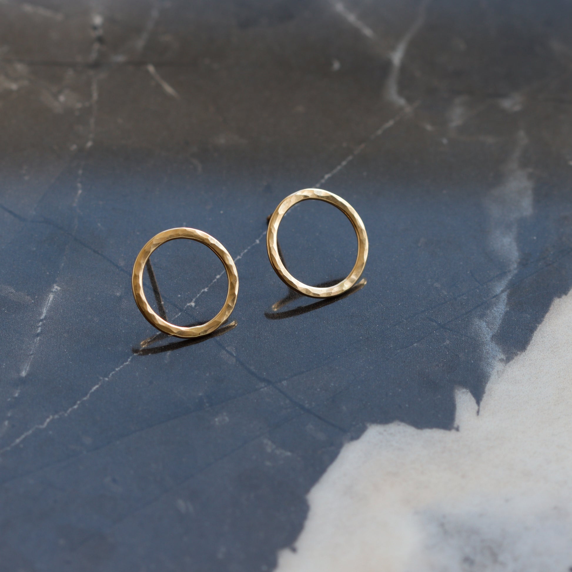 Simple Classic Circle Earrings - 14KY, Petite-stud earrings-Blue Hour Designs