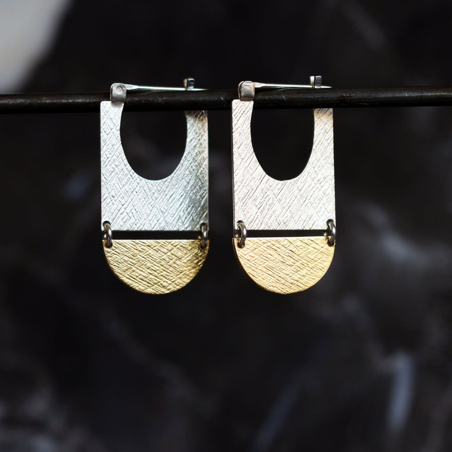 Elara Hoops