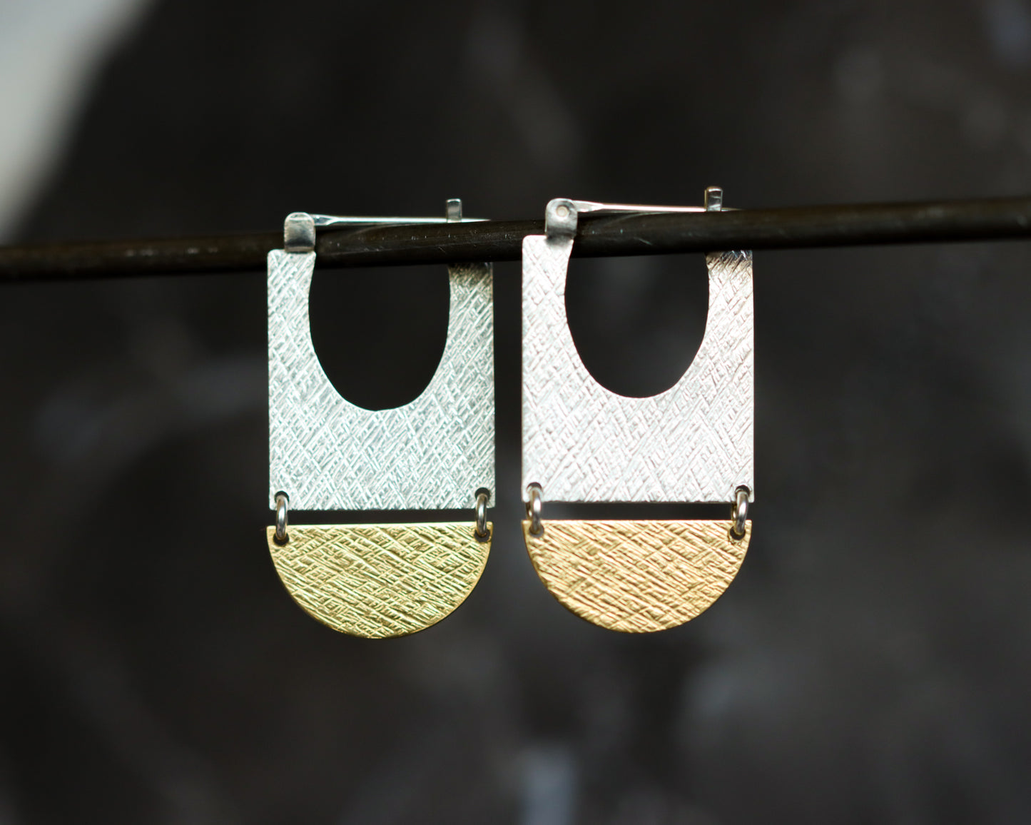 Elara Hoops