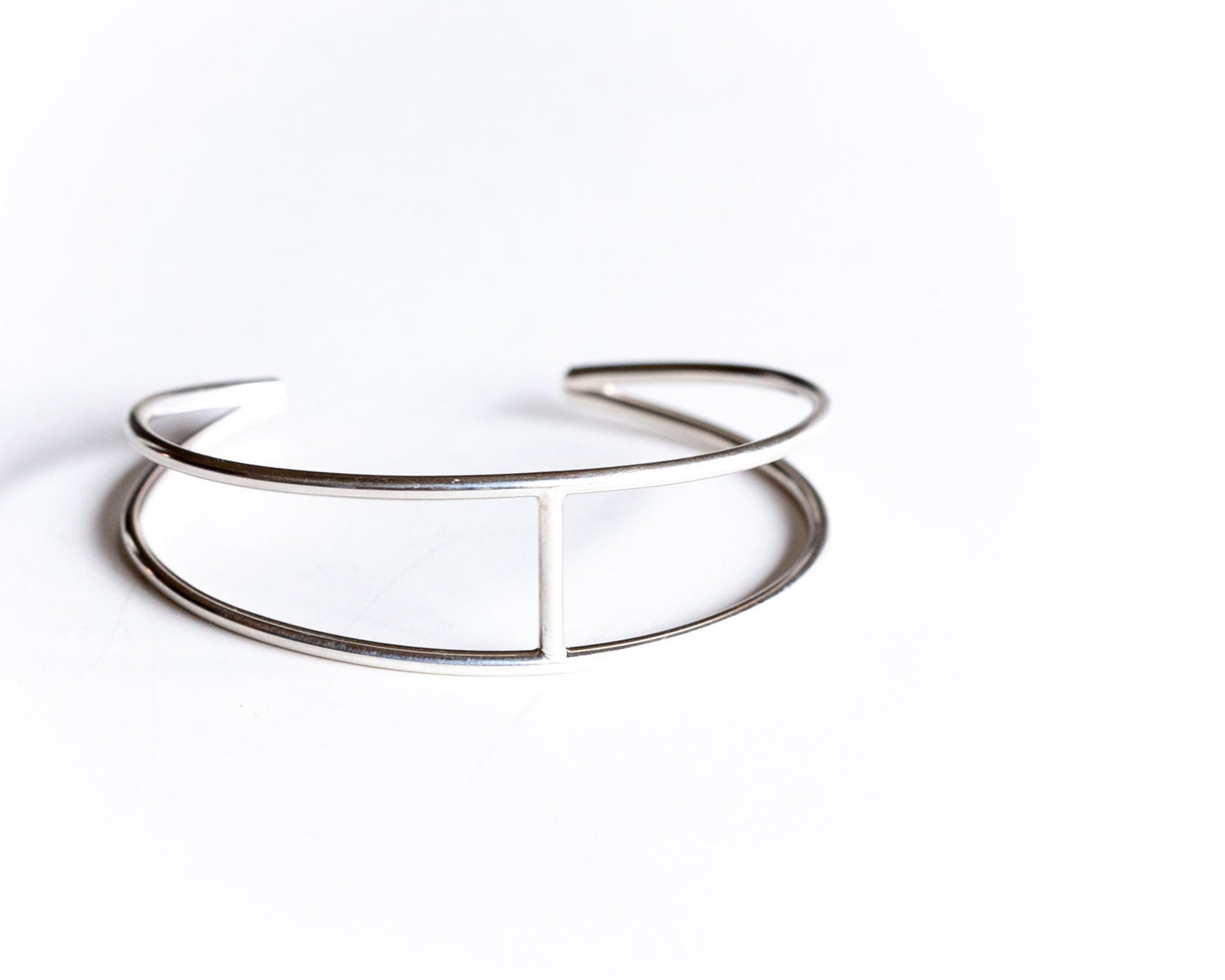Vega Cuff