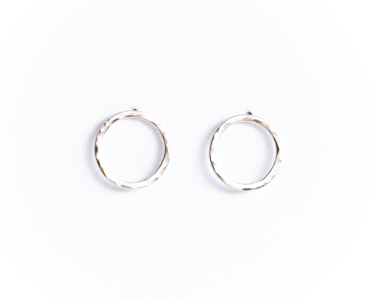 Simple Classic Circle Earrings - White Gold, Petite