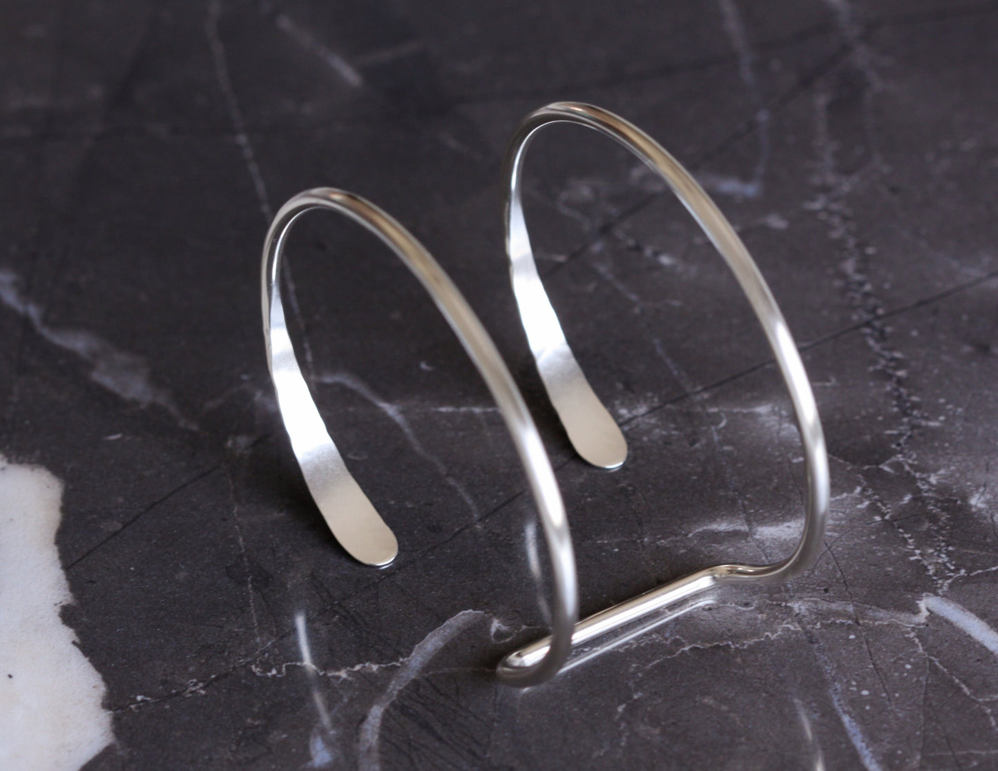 Hammered Tail Cuff - Large