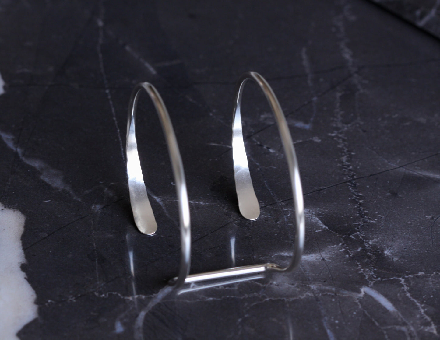 Hammered Tail Cuff - Large