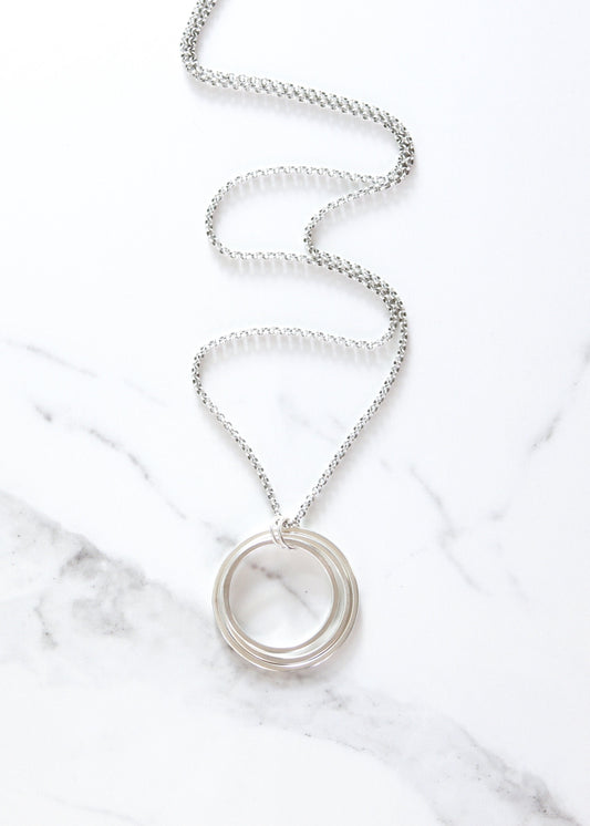 Cercle Necklace